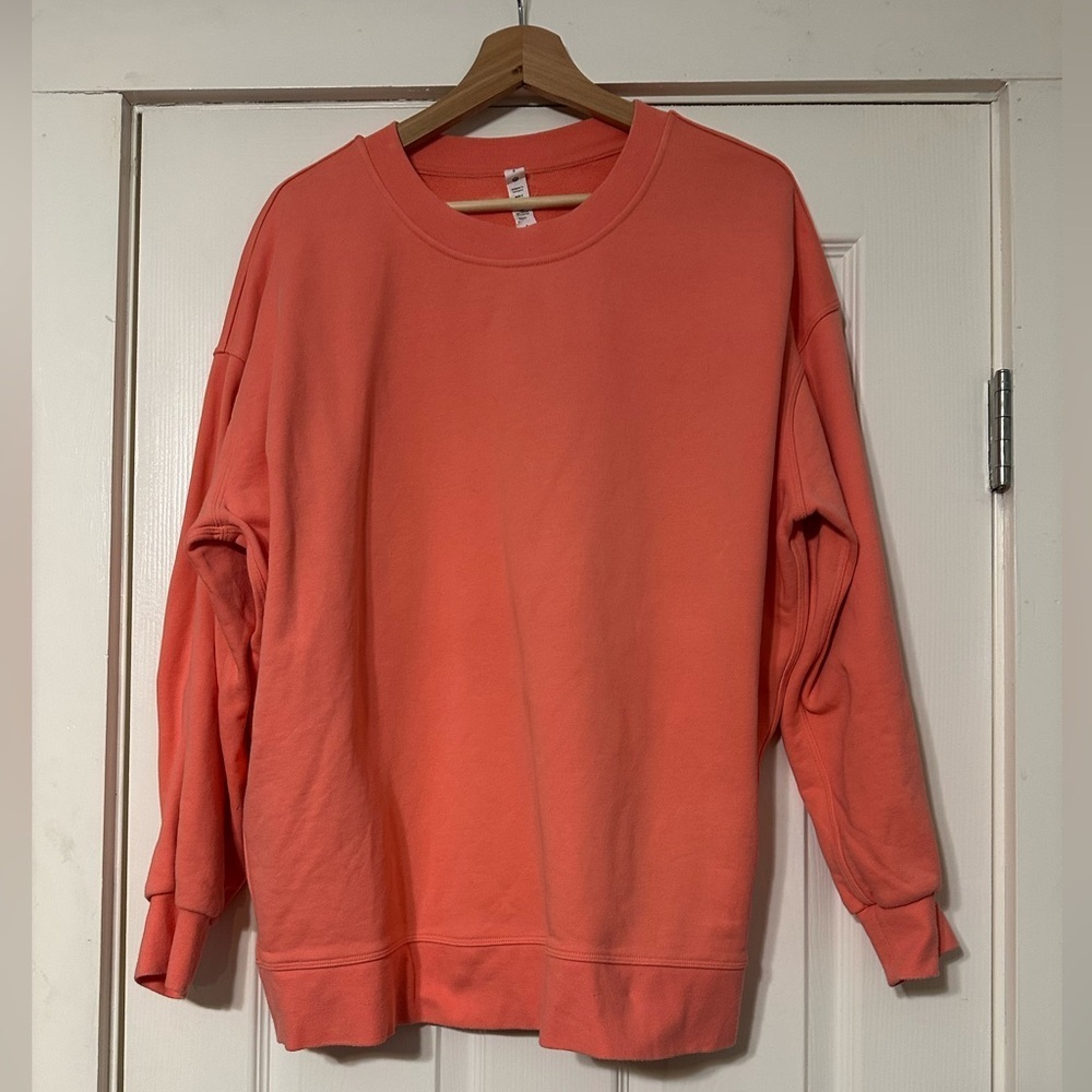 EUC lululemon Pink  Raspberry sweatshirt- size 8